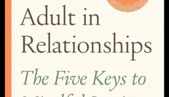 אהבה בהווה: אמנות בניית מערכות יחסים מודעת