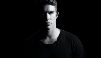 אהבה נמוכה: שליטה באמנות הצילומים המודיים והדרמטיים