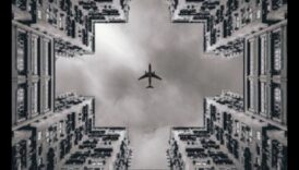 חן גיאומטרי: חקר סימטריה באמצעות סגנונות צילום אדריכליים