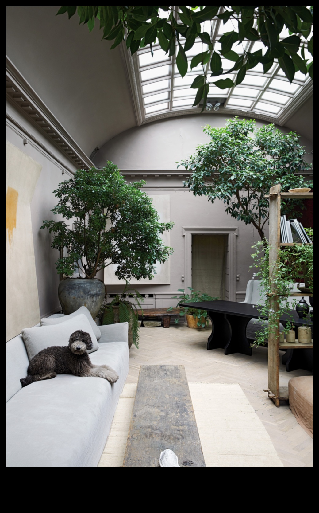 איך אני יכול לשלב אלמנטים טבעיים בעיצוב הבית שלי?